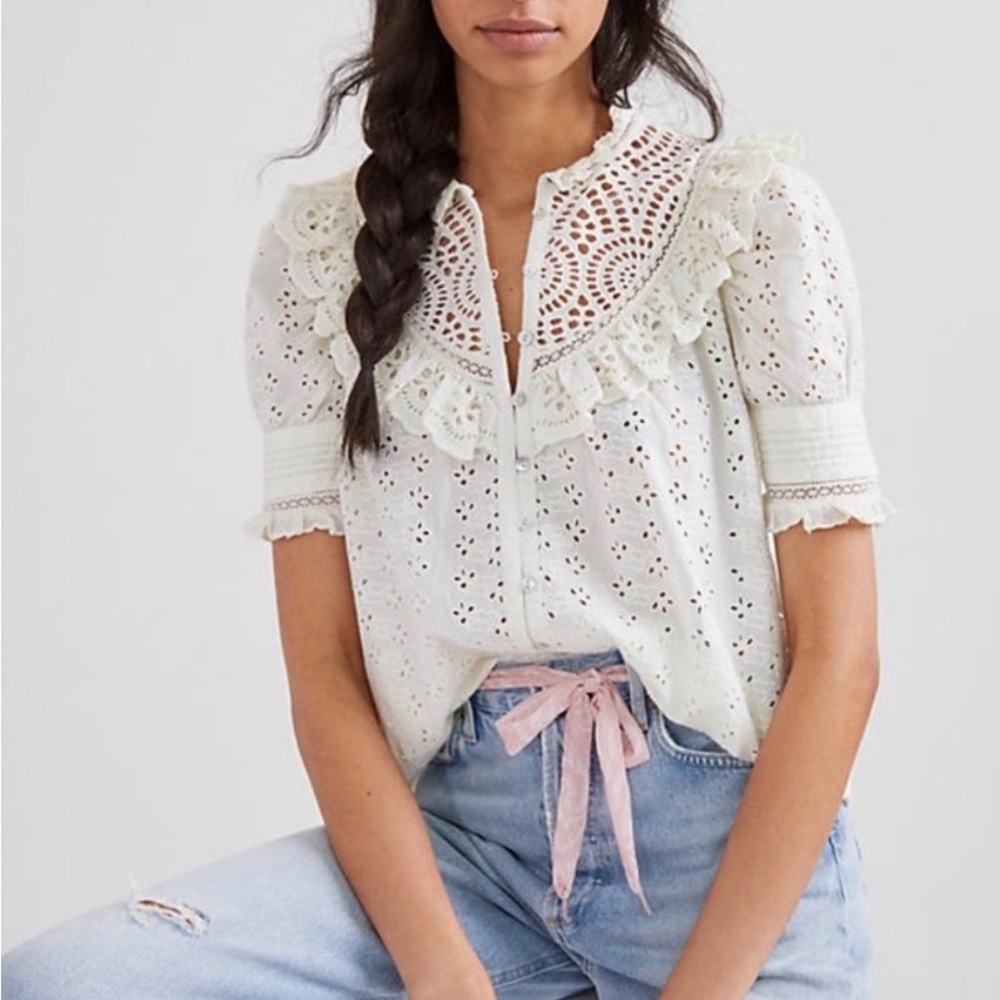 Anthropologie Love the Label Dreamer Eyelet Ruffle Women's Top in Cream